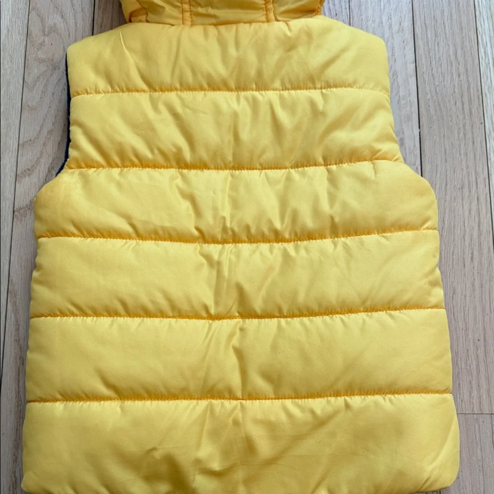 Little Me Toddler Sunny Yellow Kids Hooded Fleece Puffer Vest size 2T